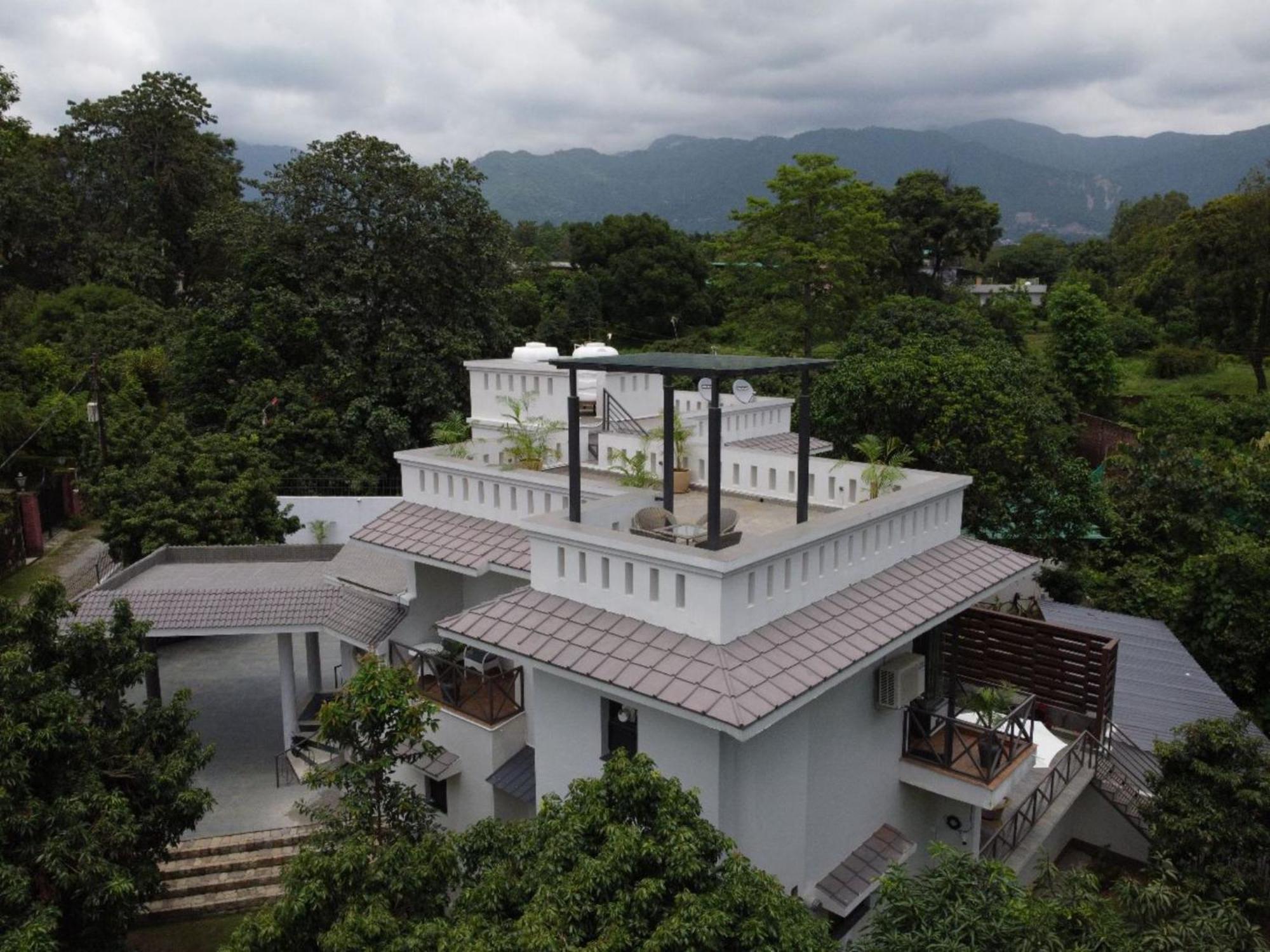 Villa Sierra Sky - Exquisite Elegant 4 Bedroom Villa Dehradun Exterior photo