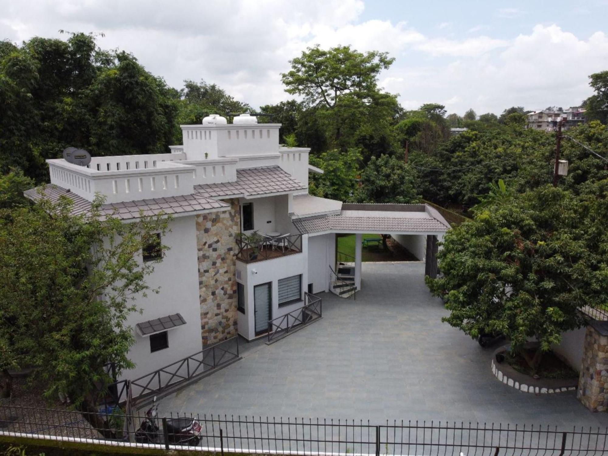 Villa Sierra Sky - Exquisite Elegant 4 Bedroom Villa Dehradun Exterior photo