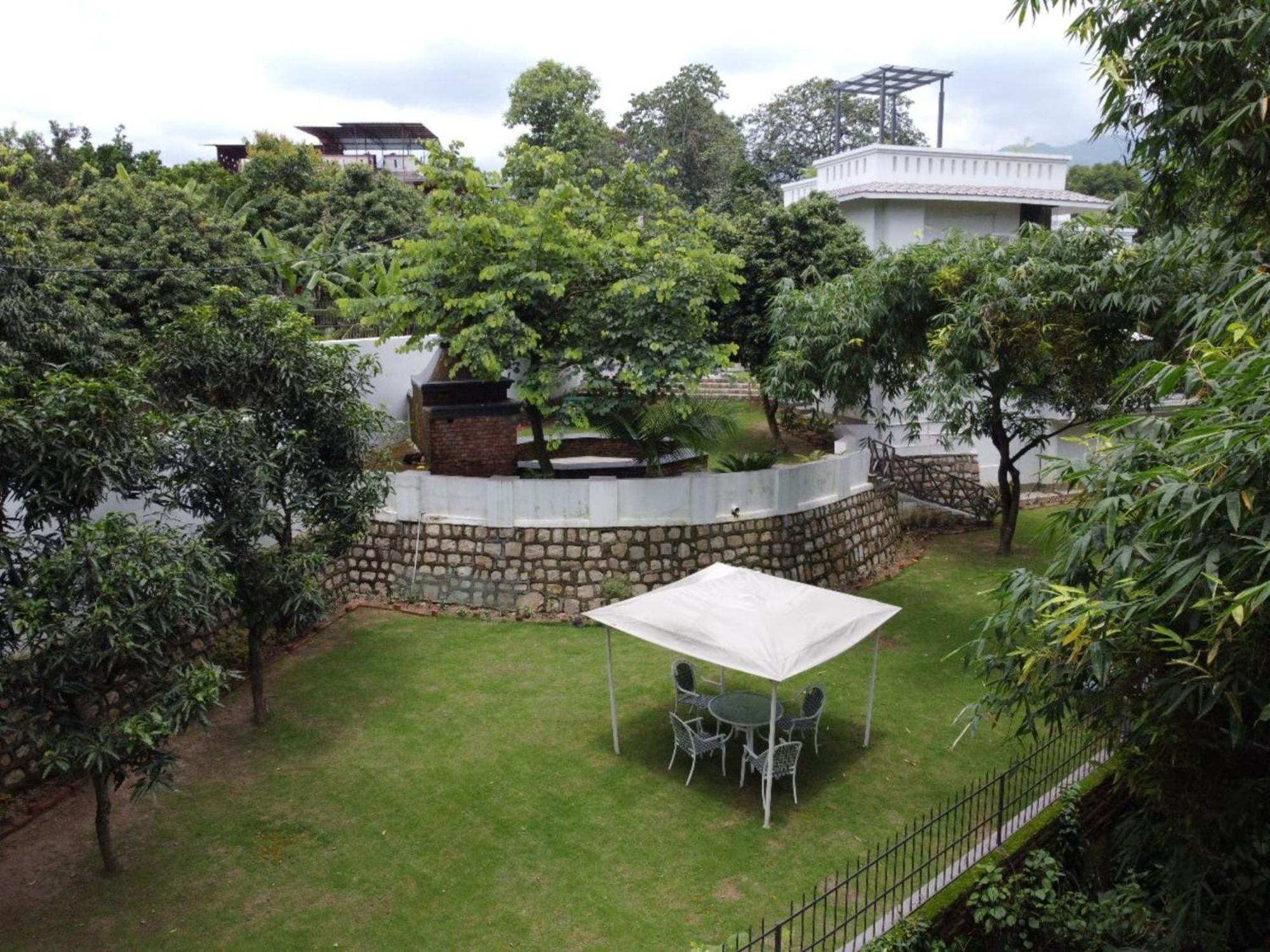 Villa Sierra Sky - Exquisite Elegant 4 Bedroom Villa Dehradun Exterior photo